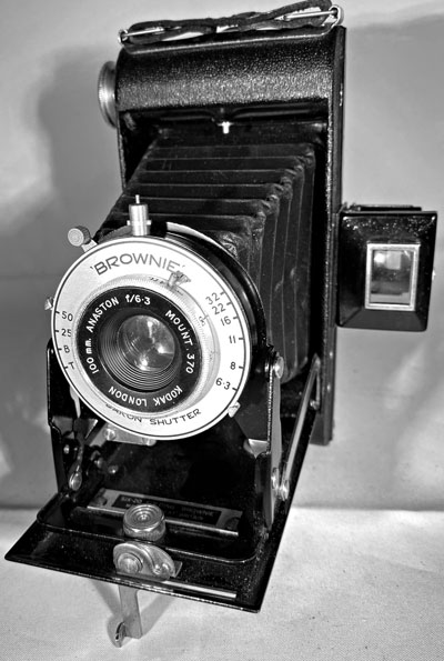 Kodak Six-20 Folding Brownie